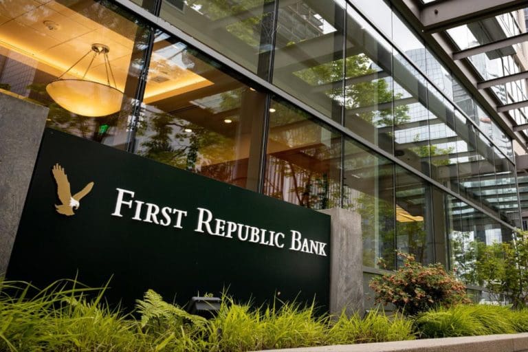 akcje first republic bank