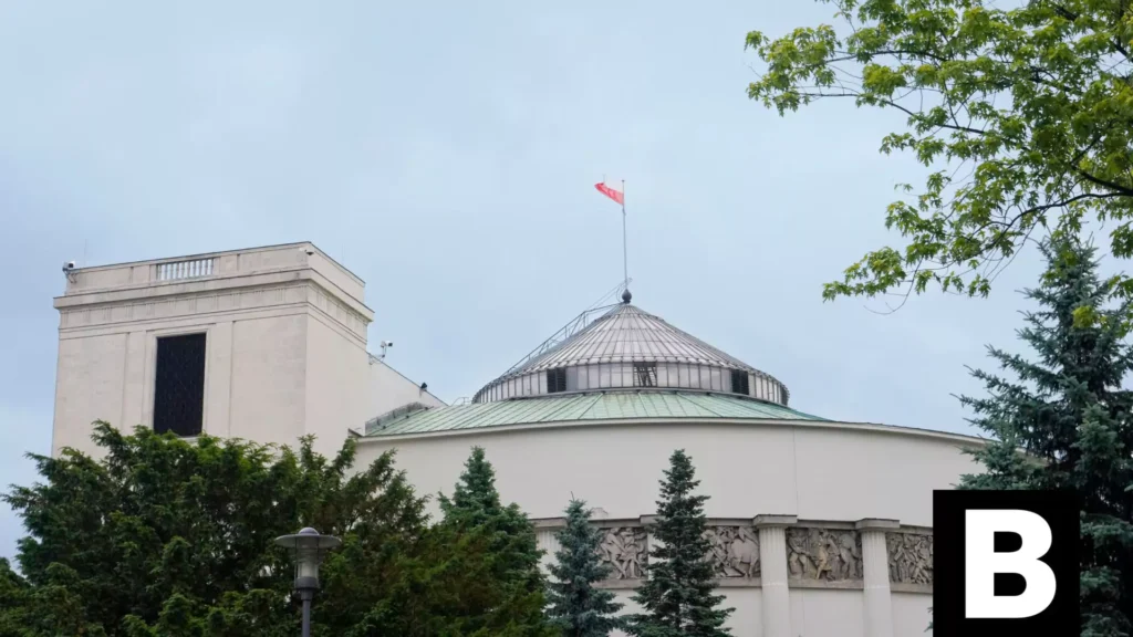 Ile zarabia premier Polski?