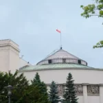 Ile zarabia premier Polski?